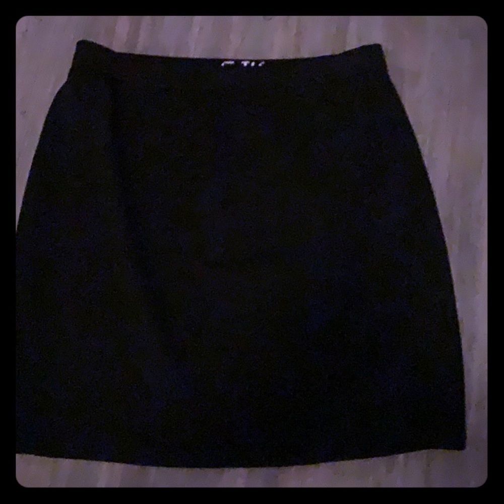 ST JOHN knit skirt
